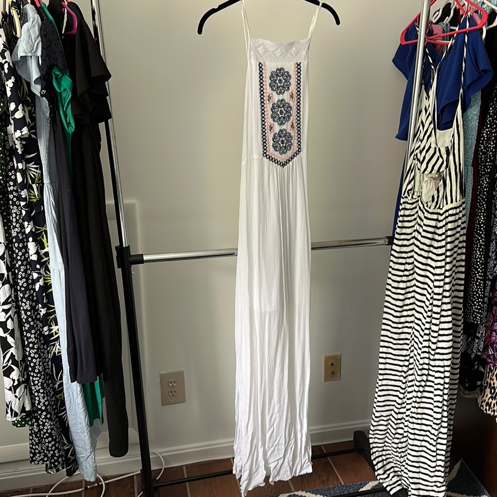 White maxi dress